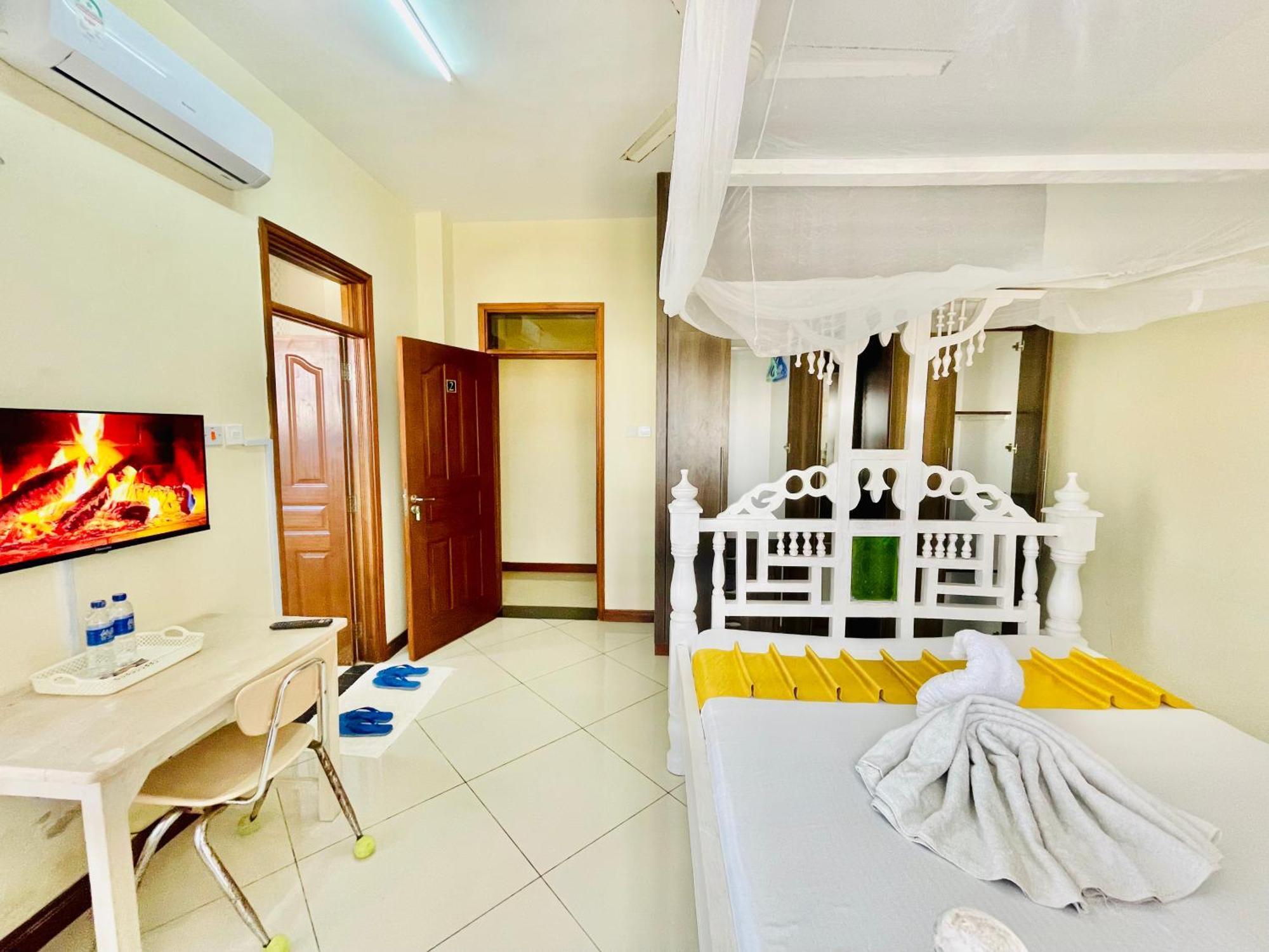 Bed and Breakfast Elna'S Nyali - Work & Unwind - Pool, Sea Views, Ac & Fast Wi-Fi Mombasa Zewnętrze zdjęcie