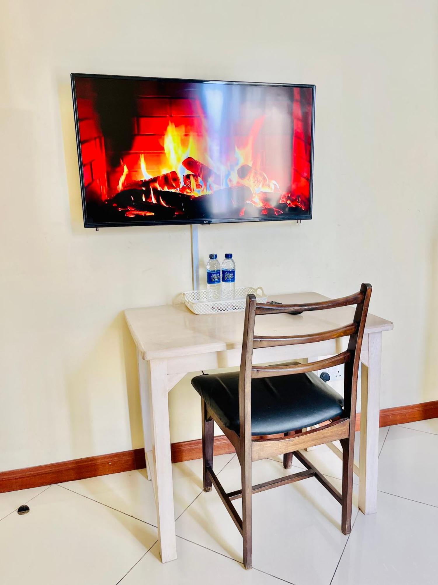 Bed and Breakfast Elna'S Nyali - Work & Unwind - Pool, Sea Views, Ac & Fast Wi-Fi Mombasa Zewnętrze zdjęcie